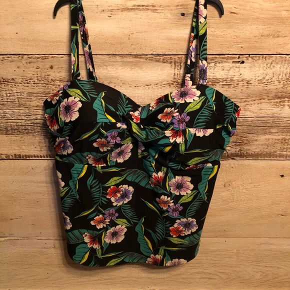 Old Navy Other - New Old Navy Swim Top Size 4X Plus